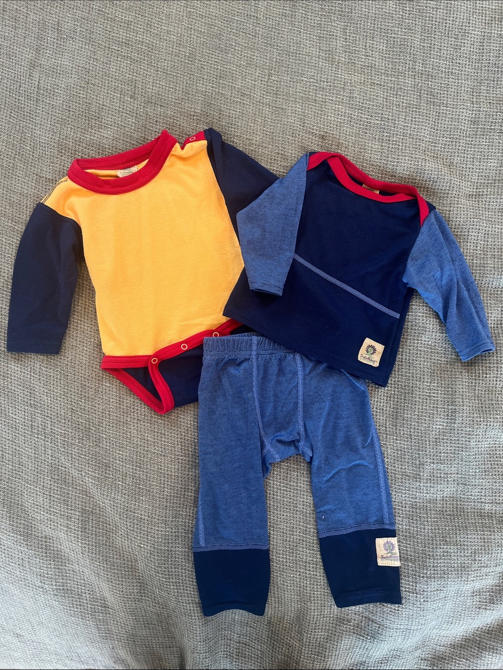 Patagonia Seedlings (3M) Capilene Set in Yellow, Navy and Blue
